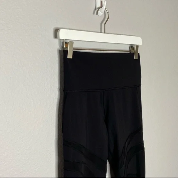 Lululemon Wunder Under Pant hi rise (with Tech Mesh) size 8 - Picture 4 of 9
